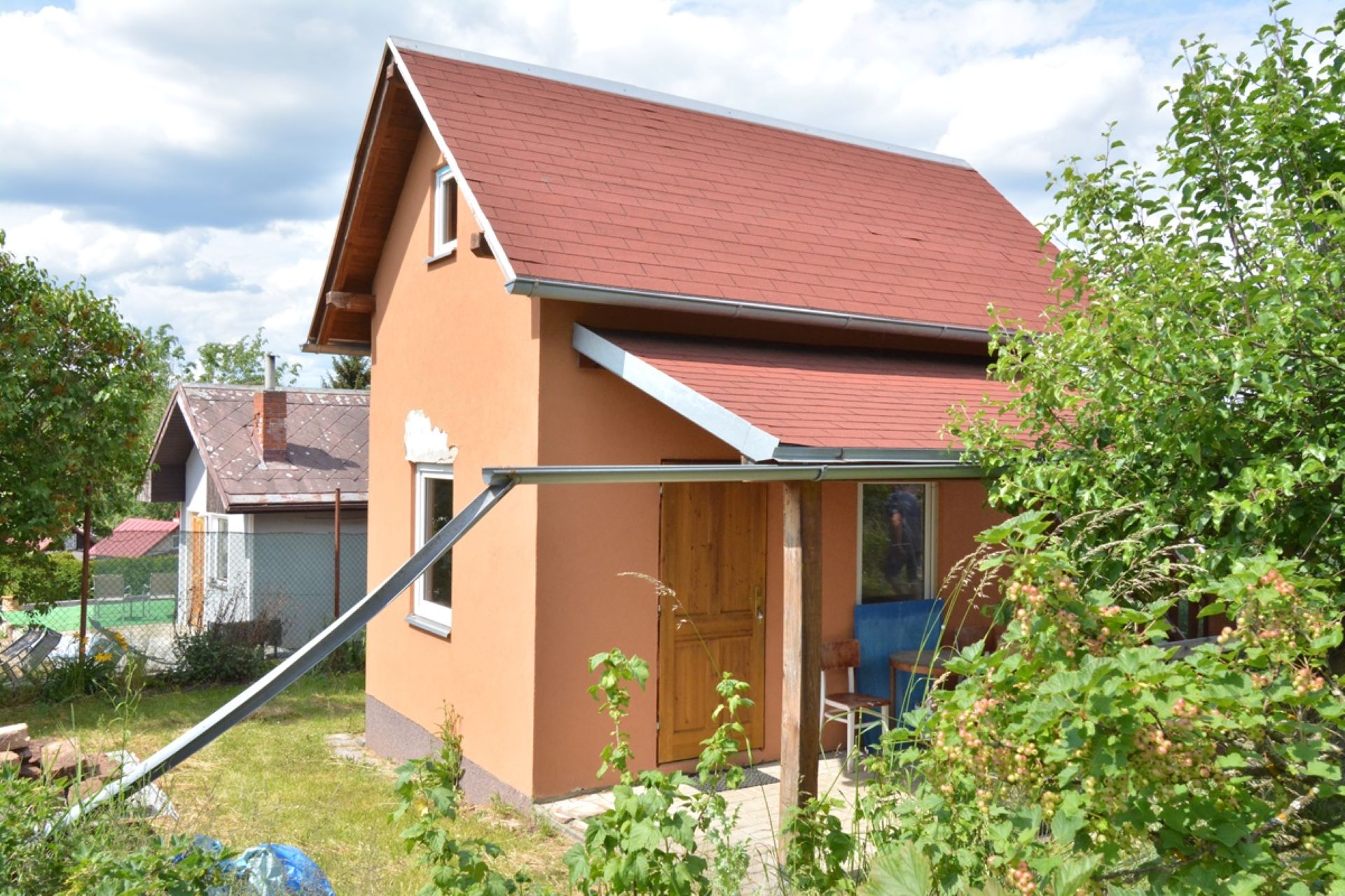 Na prodej zahrada s chatou  Doubí u Karlových Var